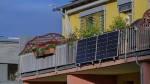 Plug-in Solar Panel for home price